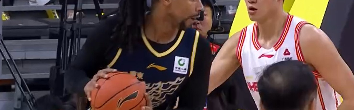 开云网页版-CBA最会装的球员！前3节比赛划水，最后连续命中助球队锁定胜局