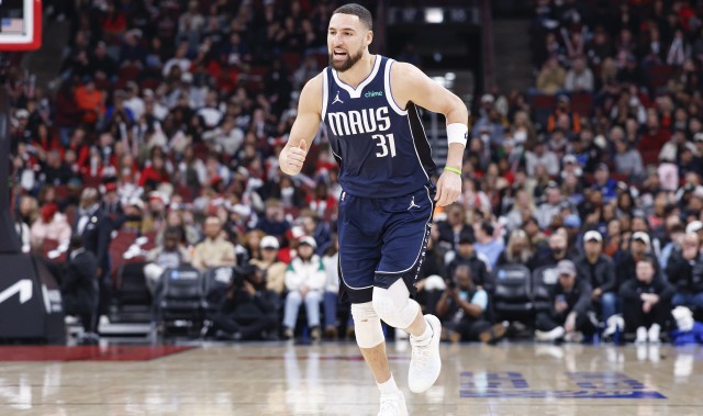 kaiyun-克莱谈三分Zone：找到空位&amp;调整姿势出手 当我有信心时都能投进