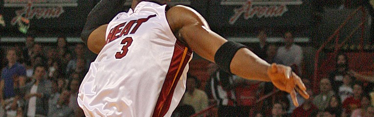 kaiyun-韦德放当今联盟厉害吗？杨毅：当然 他的速度和冲击力你无法阻挡