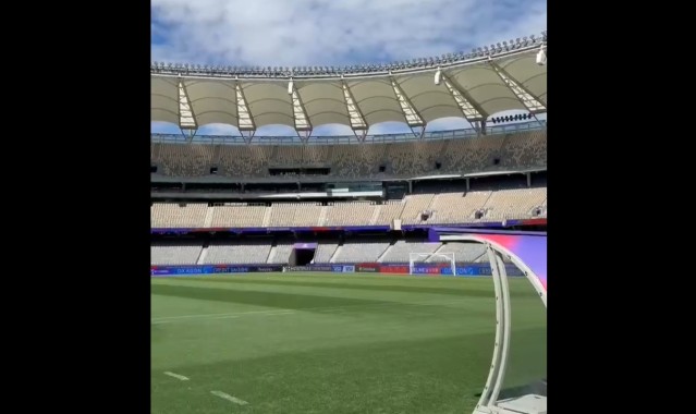 开云中国-明日中国女足决战澳大利亚！马德兴晒现场视频：估计明天有6万人