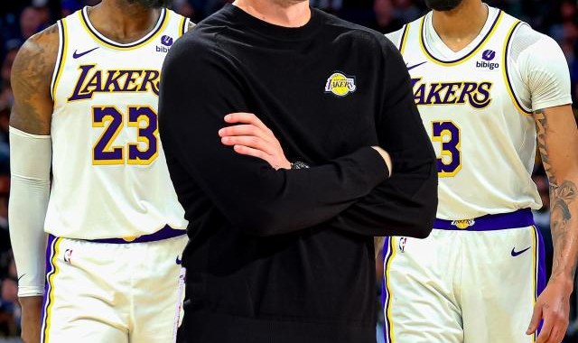 开云入口-很被看好！ESPN专家一律相信雷迪克执教湖人超三年