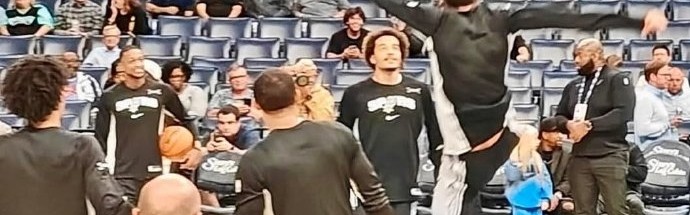 开云网页版-😮少林功夫好！文班左脚未离地&amp;右脚几乎已踢到篮网！太夸张了