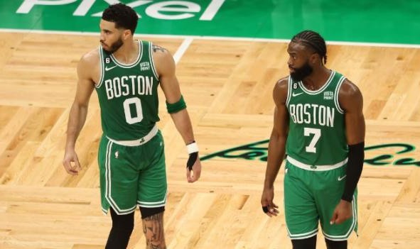 开云入口-【观察】绿军双探花，继续并肩作战or今夏各奔东西