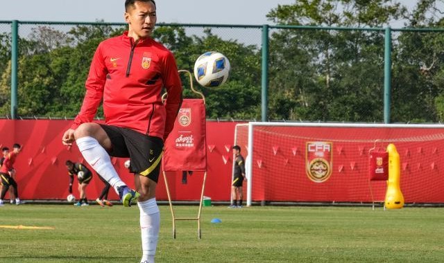 开云登录-国足物色吴曦替代者 12强赛后两战要警惕红黄牌