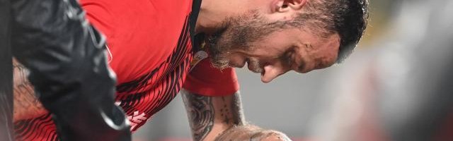 开云入口-海港弃阿瑙很值！进1球成本250万欧 硬仗常迷失